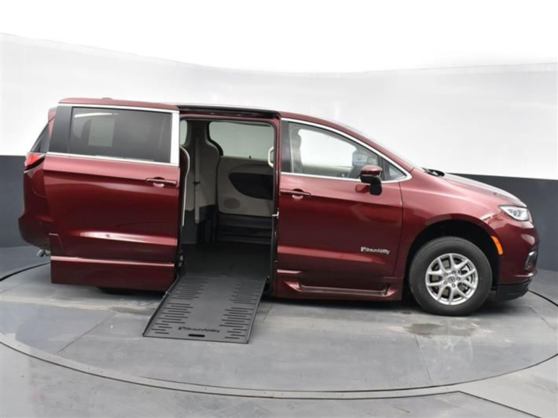 2023 Chrysler Pacifica