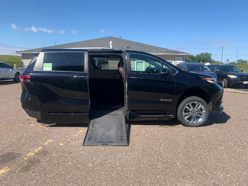 2022 Toyota Sienna