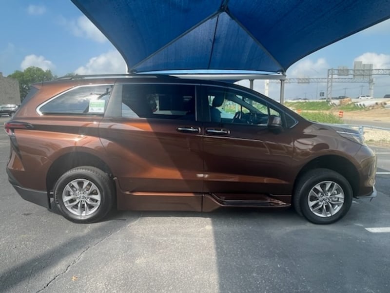 2023 Toyota Sienna