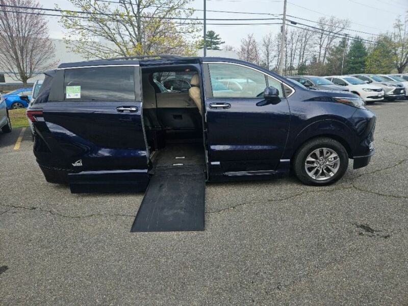 2023 Toyota Sienna