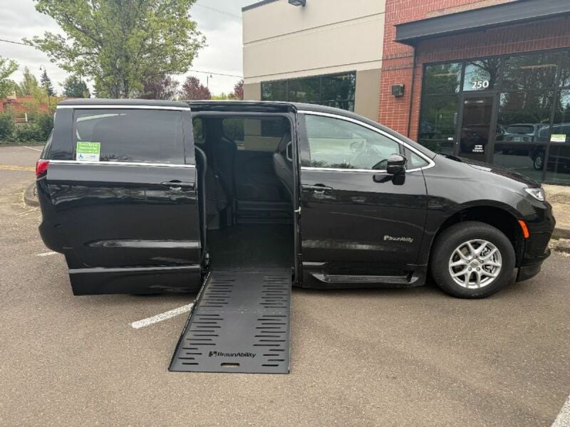 2025 Chrysler Pacifica