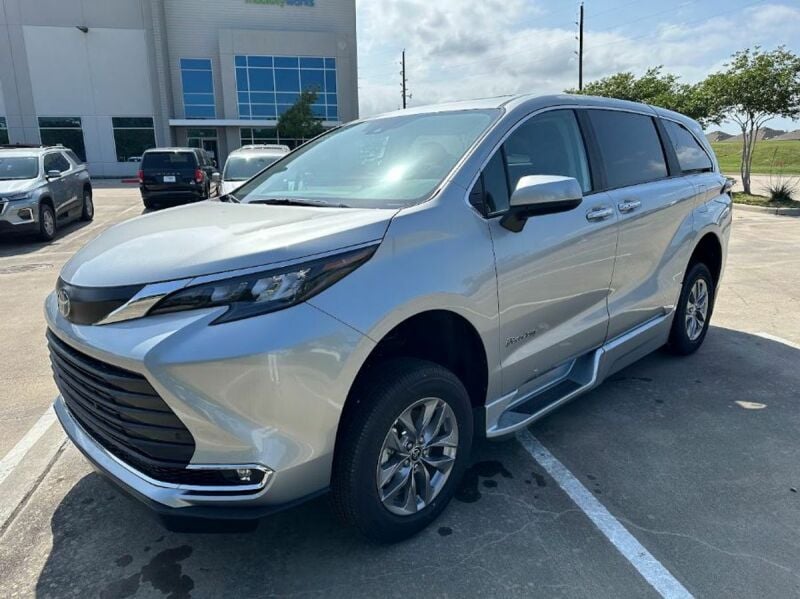 2024 Toyota Sienna