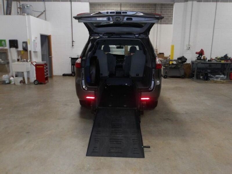 2016 Toyota Sienna