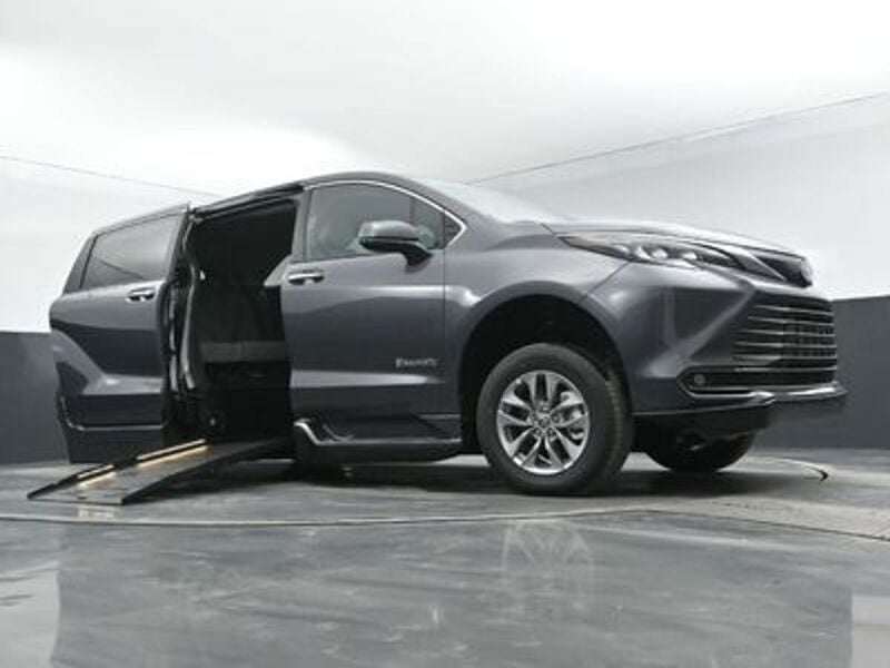 2025 Toyota Sienna