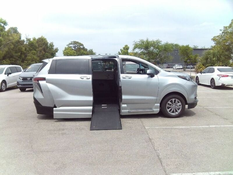 2024 Toyota Sienna