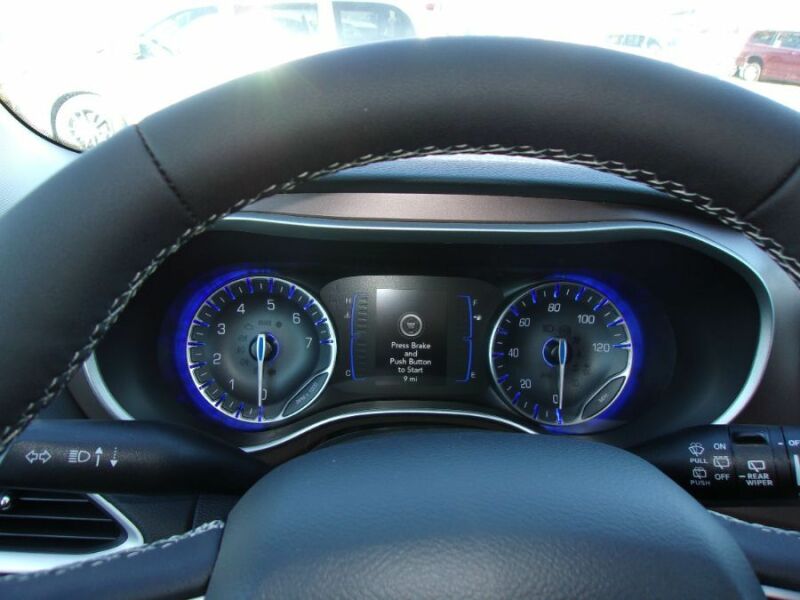 2022 Chrysler Voyager