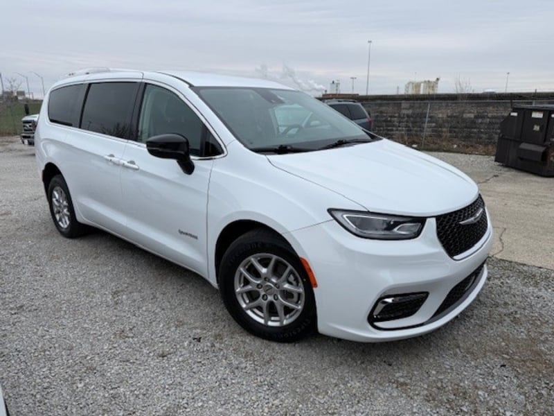 2024 Chrysler Pacifica