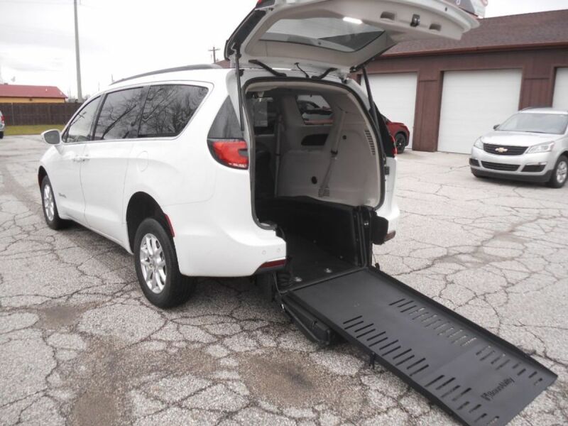 2022 Chrysler Pacifica