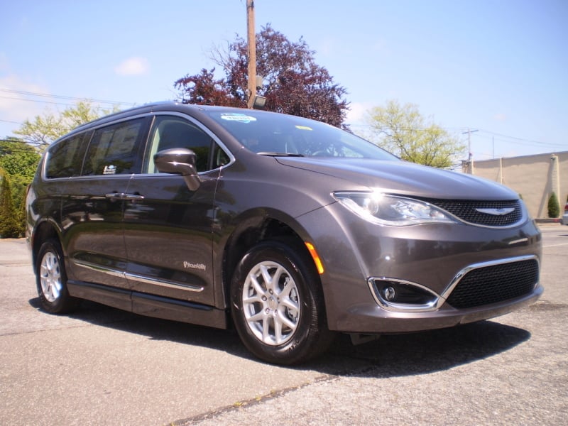 2020 Chrysler Pacifica Touring-L