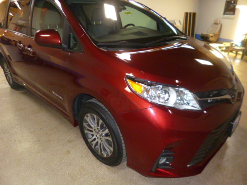 2019 Toyota Sienna XLE