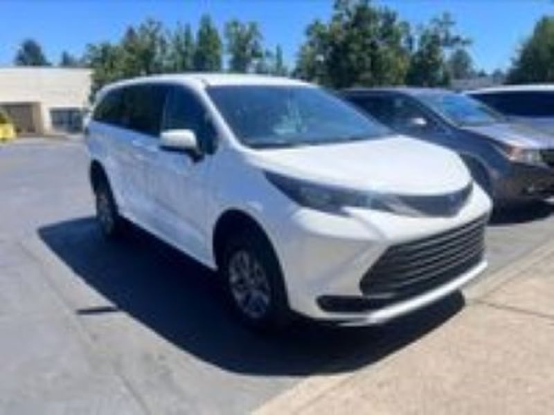2026 Toyota Sienna Hybrid