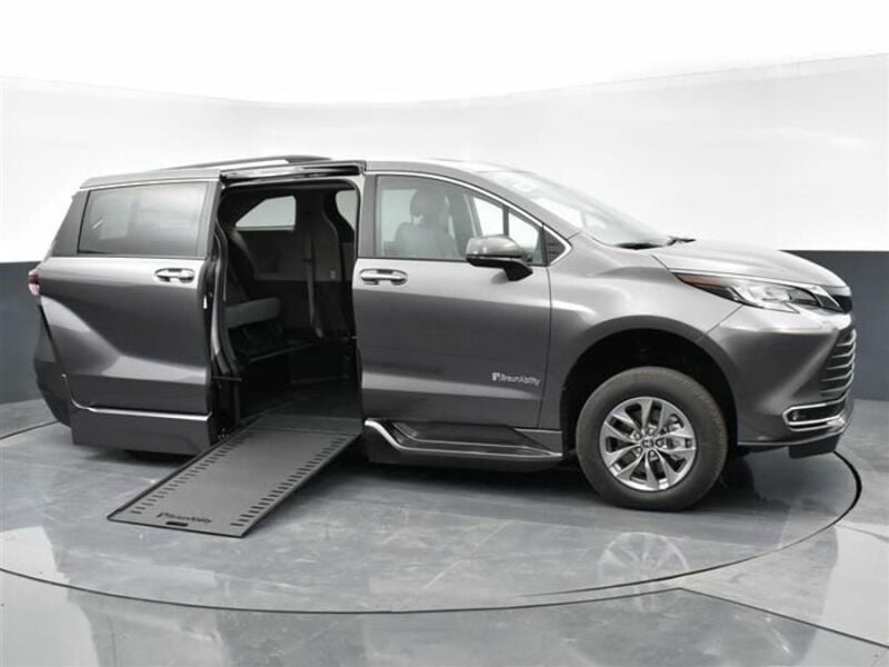 2024 Toyota Sienna Hybrid