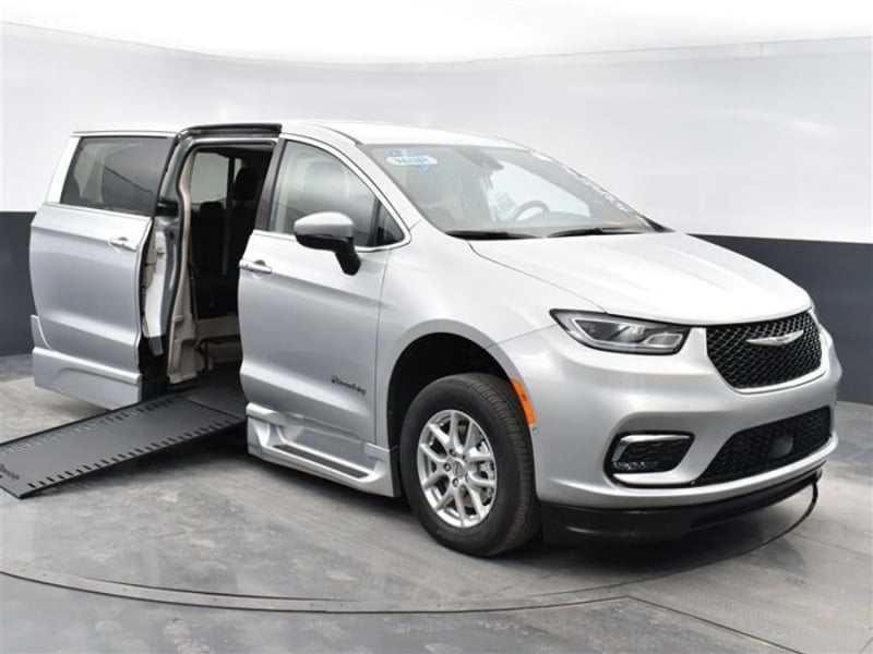 2024 Chrysler Pacifica