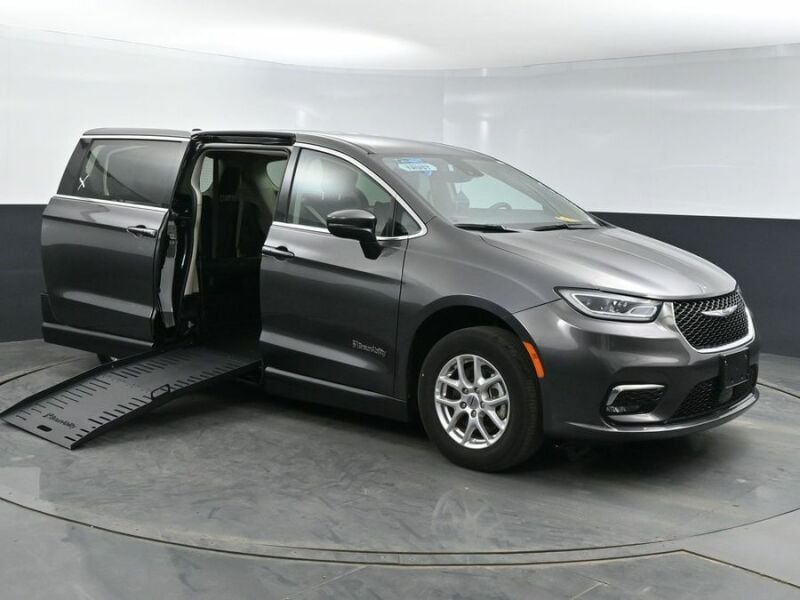 2023 Chrysler Pacifica