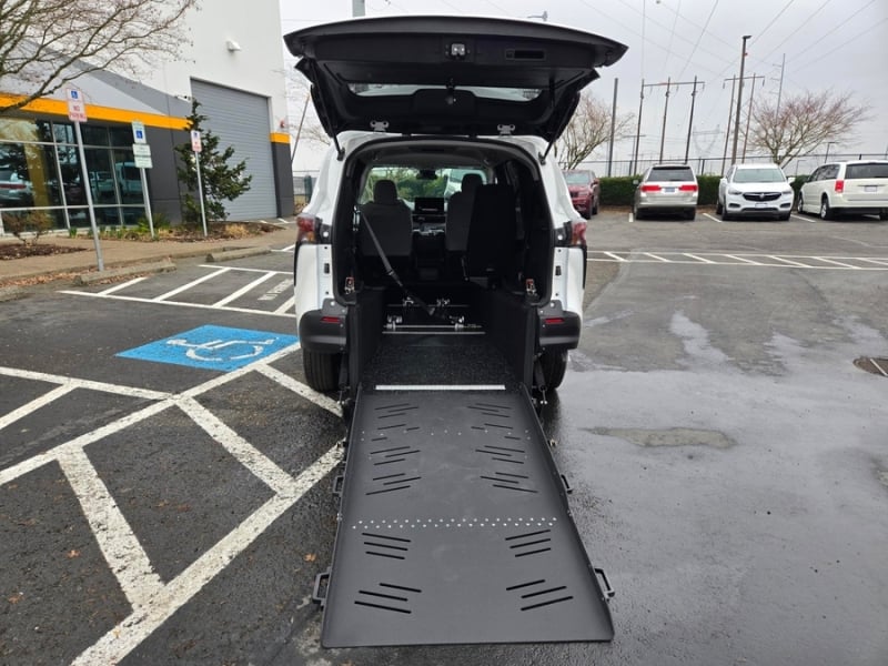 2026 Toyota Sienna Hybrid