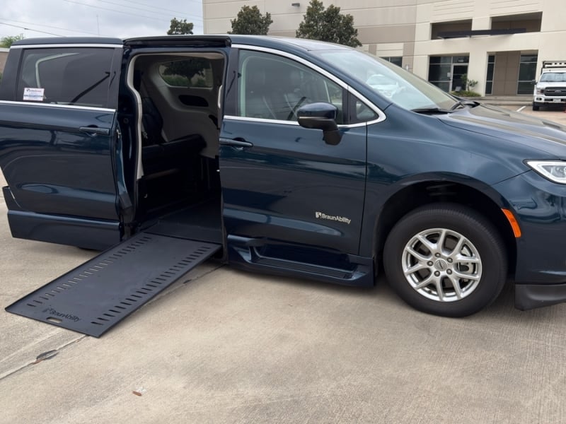 2023 Chrysler Pacifica
