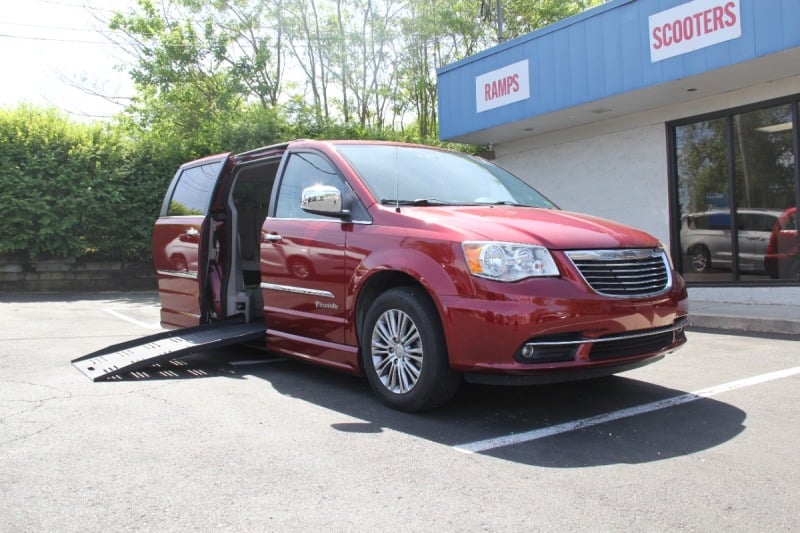 2014 CHRYSLER TOWN & COUNTRY