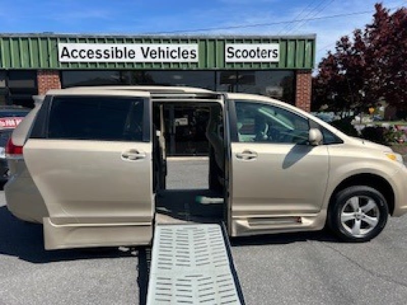 2011 Toyota  Sienna