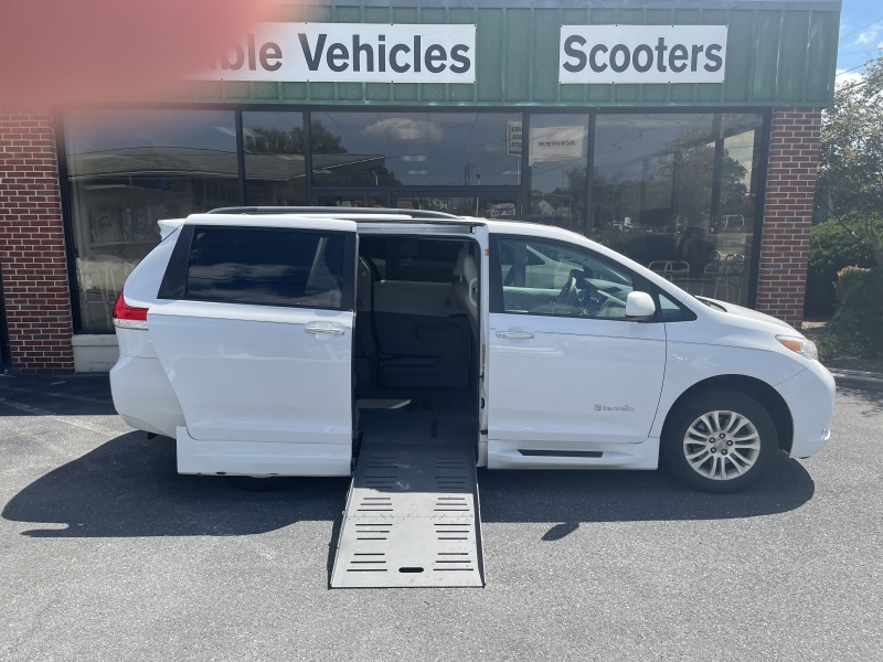 2012 Toyota Sienna