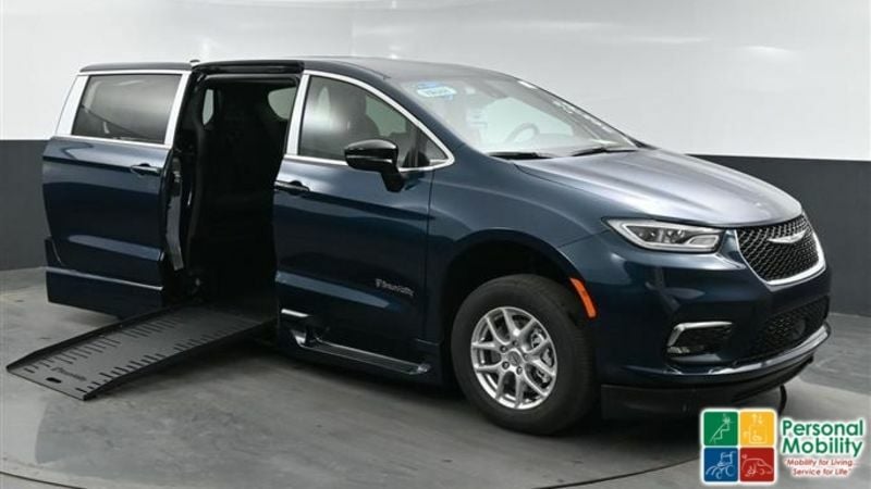 2025 Chrysler Pacifica