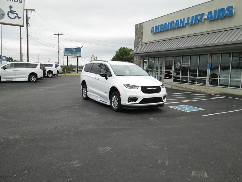 2024 Chrysler Pacifica