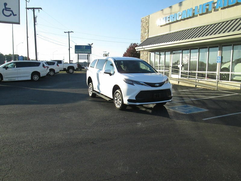 2025 Toyota Sienna