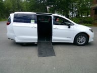 2026 Chrysler Voyager